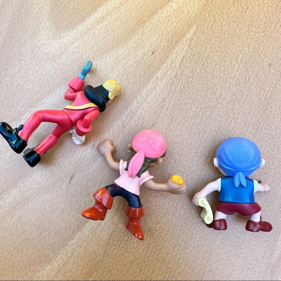 Disney mini figures :Box008: - Picture 2 of 6